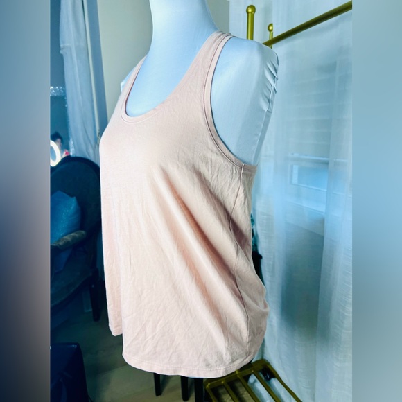 Victoria’s Secret Sport Light Peach Color with Silver Trim at the back Sz S - Picture 2 of 6